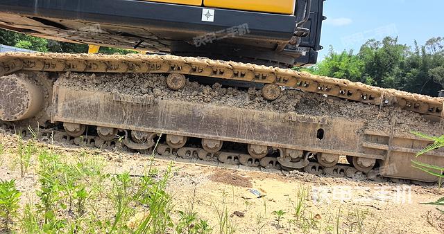 单侧履带整体（整机外观）