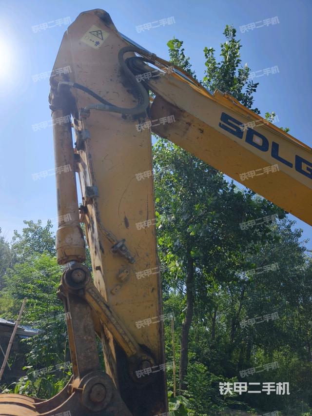 小臂整體左后（工作和回轉(zhuǎn)裝置）