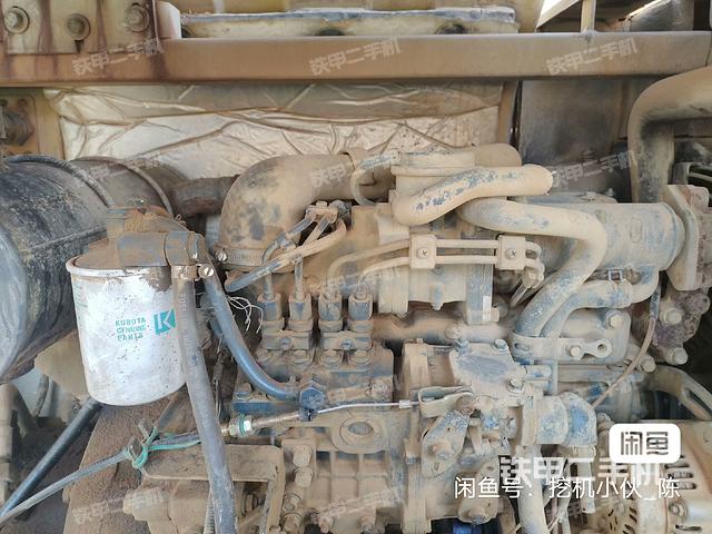 发动机整体俯视(整机外观) 发动机整体俯视(整机外观)