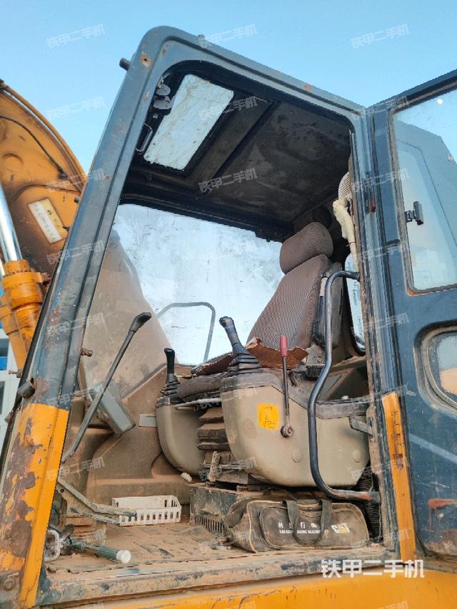 頂棚整體（駕駛室部分）