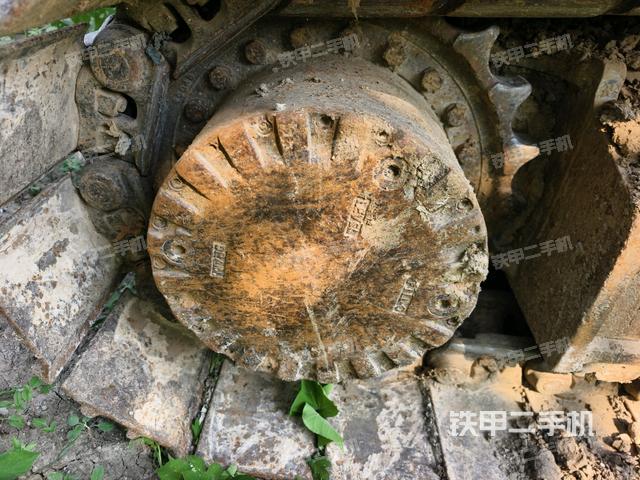 左側(cè)行走馬達蓋板（行走機構(gòu)）