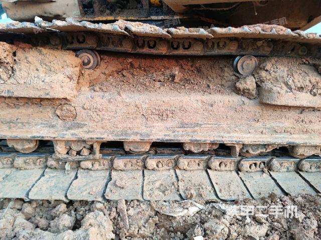 右導(dǎo)向輪（行走機(jī)構(gòu)）