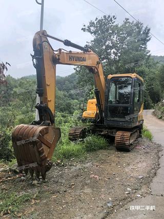 现代R75BVS挖掘机实拍图片