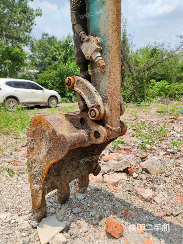 铲斗右后整体（工作和回转装置）