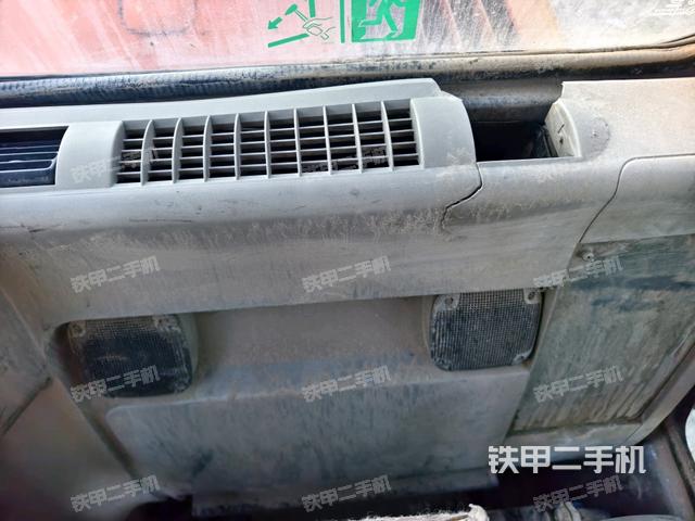 座椅后部(驾驶室部分) 座椅后部(驾驶室部分)