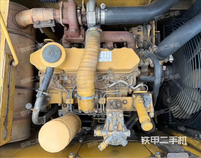 发动机整体俯视（整机外观）