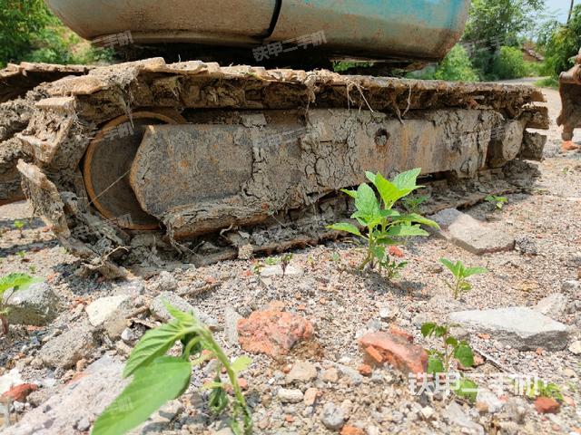 左侧履带整体 （行走机构）