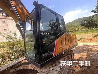 三一重工SY200C挖掘机实拍图片