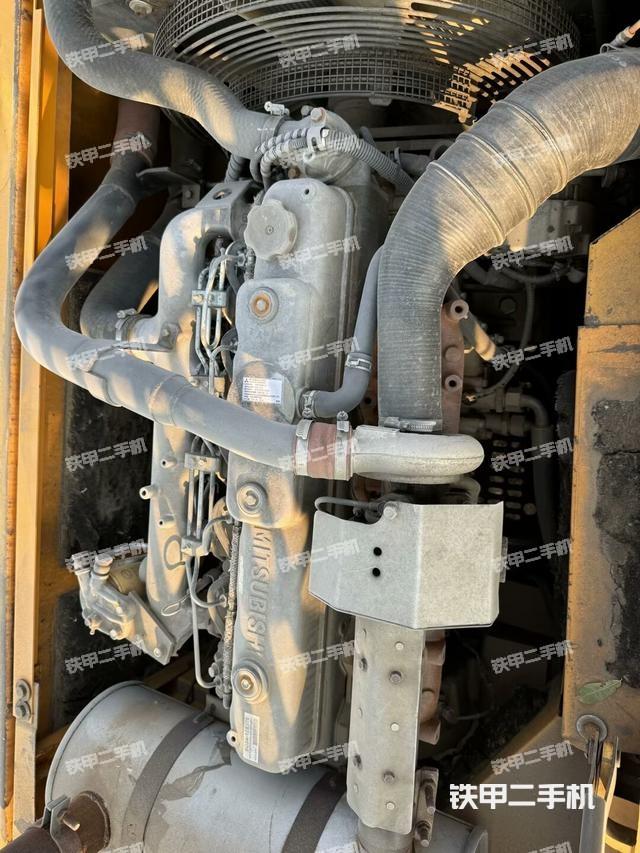 发动机整体俯视(整机外观) 发动机整体俯视(整机外观)