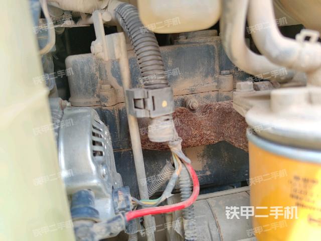 发动机室（上车部件）