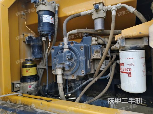液壓泵斜45?左(大件艙室) 液壓泵斜45?左(大件艙室)
