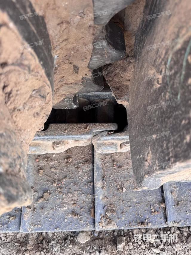 右侧履带整体（行走机构）