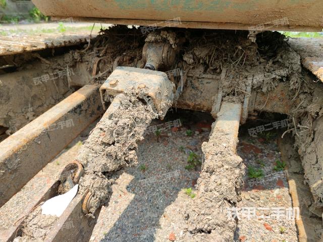 转盘和下车架正前（工作和回转装置）