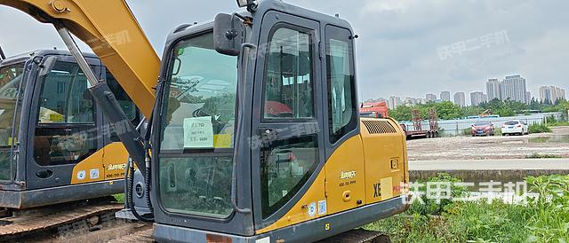 驾驶室整体（整机外观）