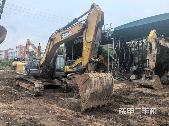徐工XE380DK挖掘機(jī)