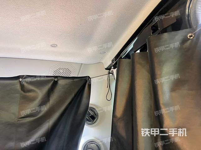 后窗玻璃角標(biāo)(駕駛室部分) 后窗玻璃角標(biāo)(駕駛室部分)