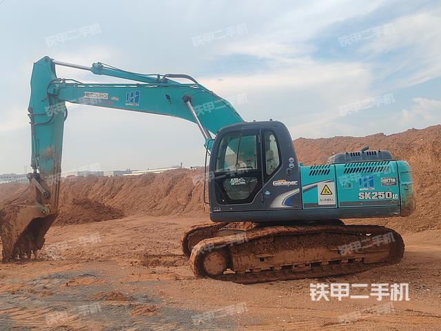 神鋼SK200-8短臂挖掘機(jī)