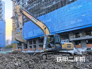 徐工XE200DA挖掘机实拍图片