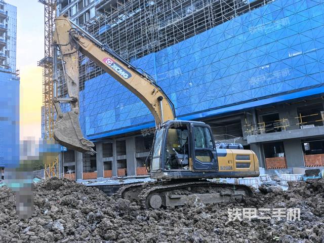 徐工XE200DA挖掘機(jī)