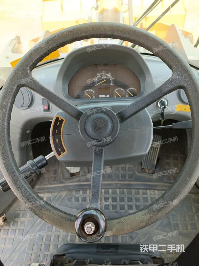 驾驶室操作台（整机外观及大件）