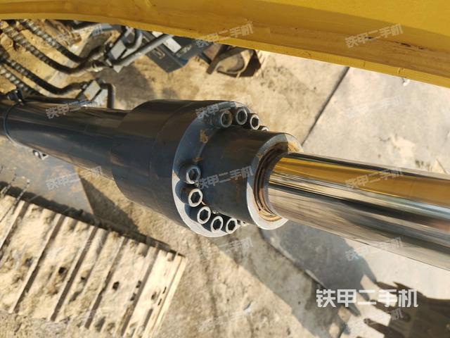 大臂油缸整體?豎拍(工作和回轉(zhuǎn)裝置) 大臂油缸整體?豎拍(工作和回轉(zhuǎn)裝置)