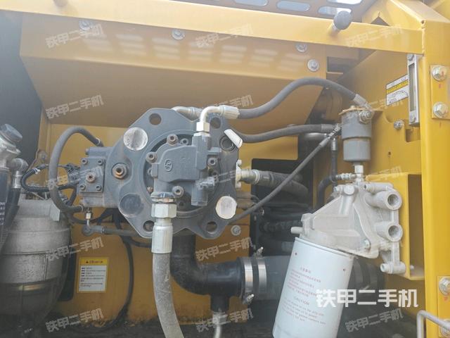 液压泵斜45 右(大件舱室) 液压泵斜45 右(大件舱室)