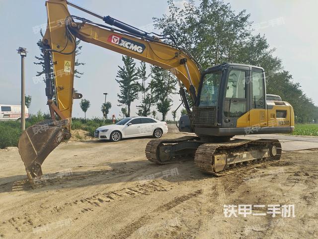 徐工XE135D挖掘機(jī)