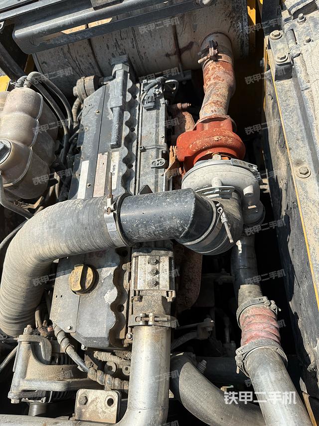 发动机整体俯视（整机外观）