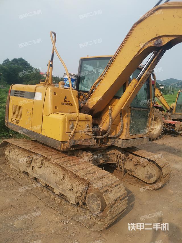 山東臨工E680F挖掘機(jī)