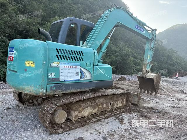 神鋼SK75-8挖掘機(jī)