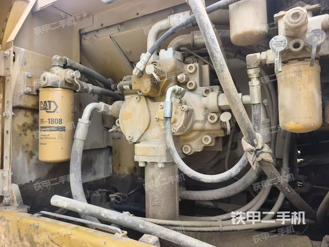 液壓泵斜45?左（大件艙室）