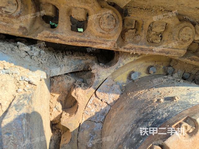 左侧行走马达盖板(行走机构) 左侧行走马达盖板(行走机构)