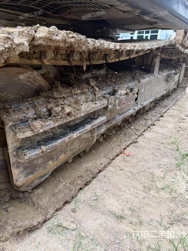 单侧履带整体（整机外观）