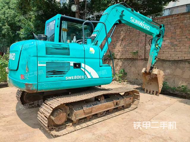 整機(jī)右后45°（整機(jī)外觀）