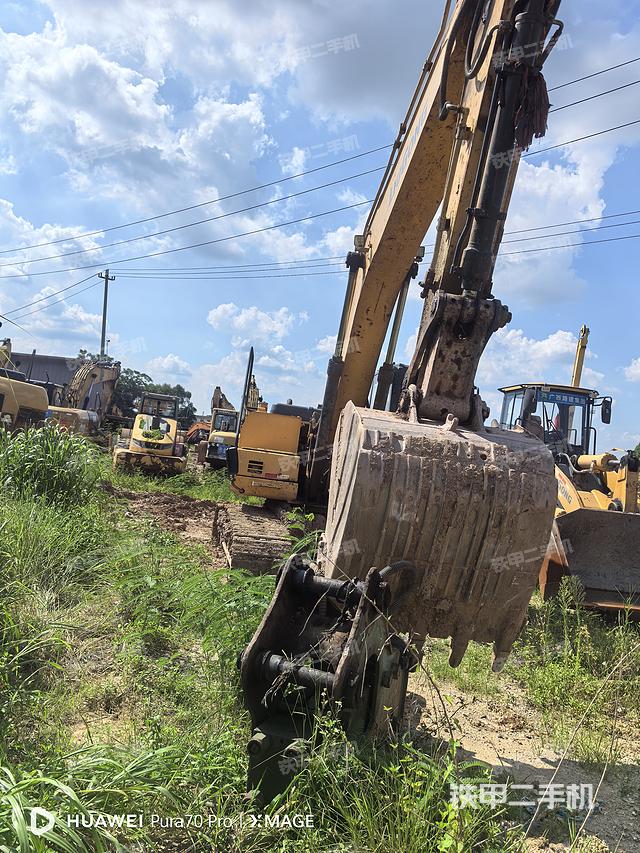 驾驶室整体（整机外观）