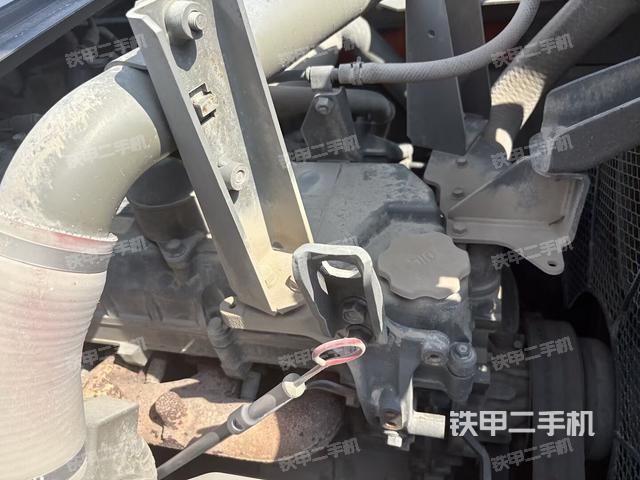 增压器特写(上车部件) 增压器特写(上车部件)