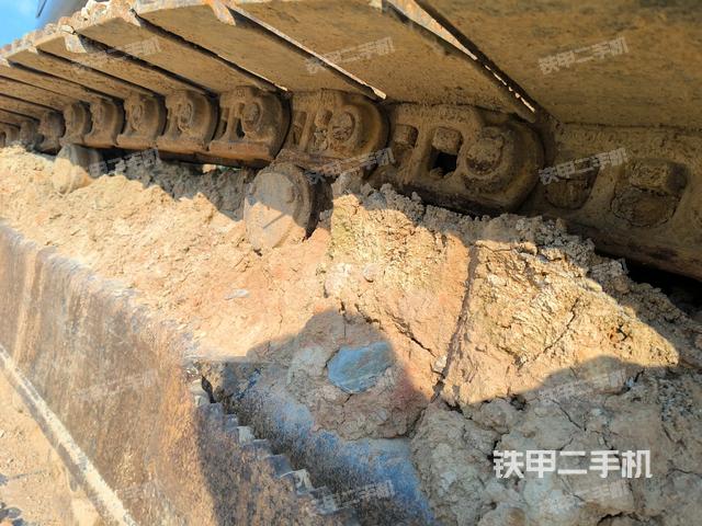 右侧行走马达盖板(行走机构) 右侧行走马达盖板(行走机构)