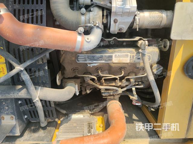 發(fā)動機室(上車部件) 發(fā)動機室(上車部件)