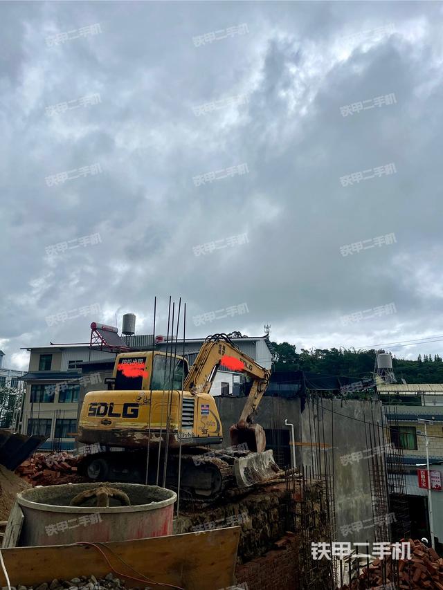 整機(jī)右后45°(整機(jī)外觀(guān)) 整機(jī)右后45°(整機(jī)外觀(guān))