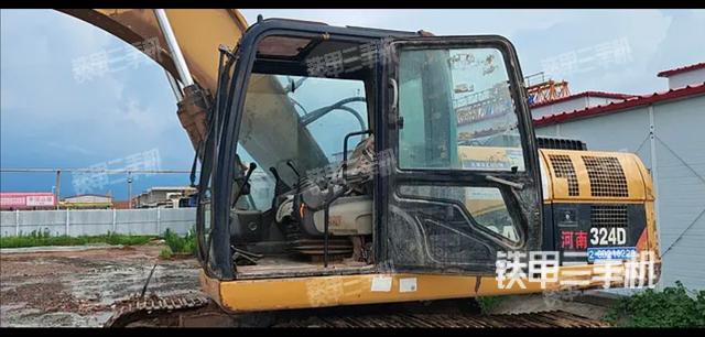 驾驶室整体(整机外观) 驾驶室整体(整机外观)