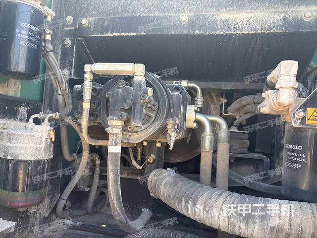 散热器正面(大件舱室) 散热器正面(大件舱室)