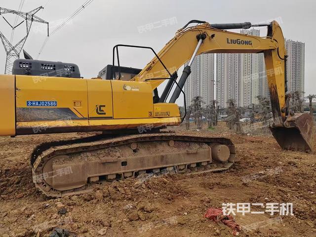 整機右后45°(整機外觀) 整機右后45°(整機外觀)