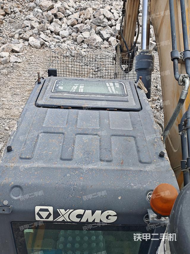 驾驶室顶部（整机外观）