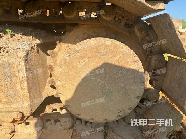 右导向轮(行走机构) 右导向轮(行走机构)