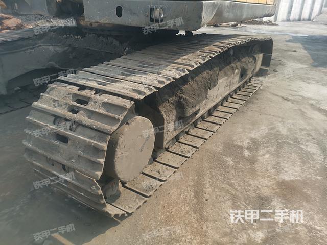 单侧履带整体（整机外观）