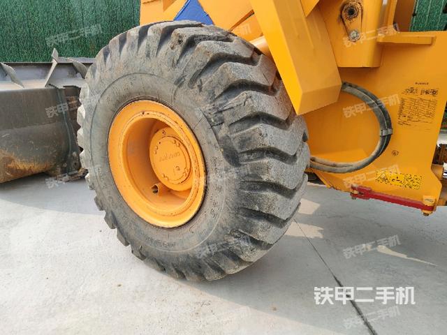 左前輪（行走機(jī)構(gòu)）