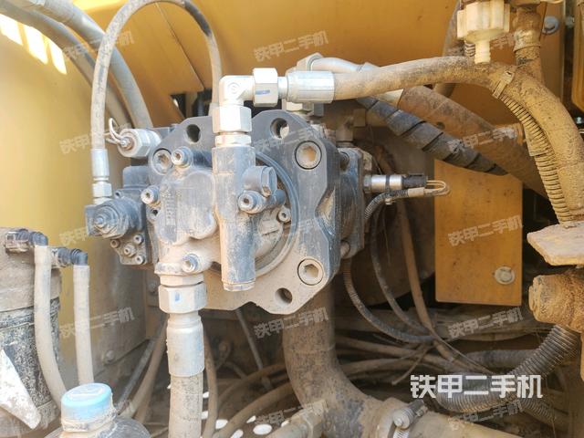 液壓泵室(大件艙室) 液壓泵室(大件艙室)
