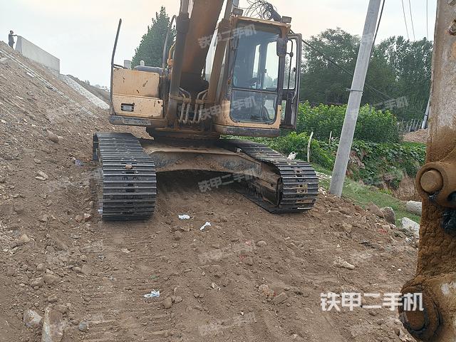 三一重工SY215C-9挖掘機(jī)