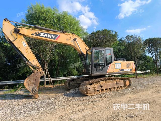 三一重工SY215C挖掘機