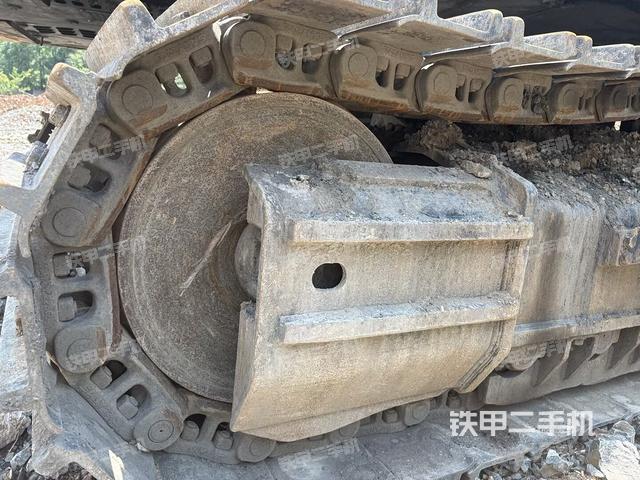右侧行走马达盖板(行走机构) 右侧行走马达盖板(行走机构)